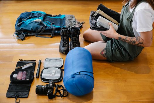 hiking backpack packing - Photo by Timur Weber (Pexels)