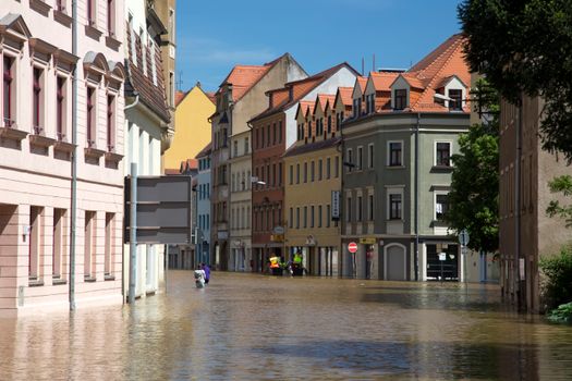 flood water street - Photo by Valentin Ivantsov (Pexels)